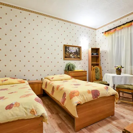 Auberge de jeunesse Osrodek Wypoczynkowy Puszczyk Dwuosobowe Z Lazienka Z Widokiem Na Sierakow (Greater Poland)